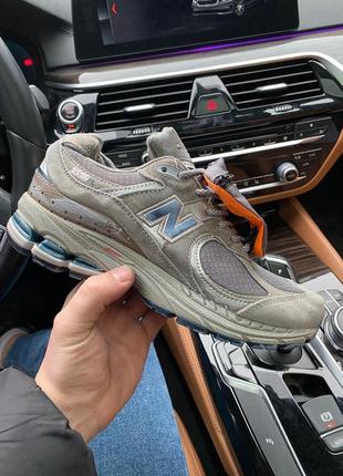Мужские замшевые кроссовки new balance 2002r