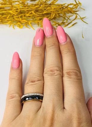 Керамическое кольцо женское чёрное с камнями3 фото