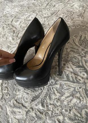 Туфли черные высокий каблук кожаные туфли с закрытым носком4 фото