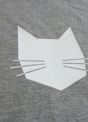 Сіра футболка з принтом котик2 фото
