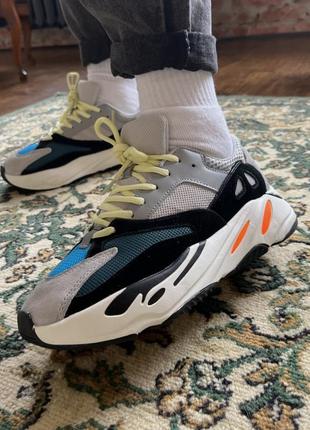 Adidas yeezy 700 кроссовки