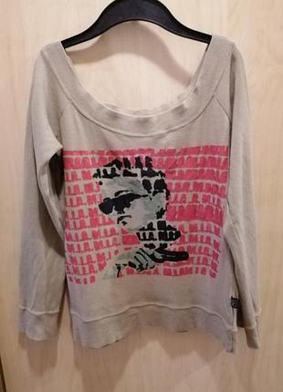 Футболка на плечи