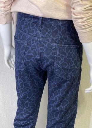 Джинсы, брюки, леопардовый принт, анималистичный принт3 фото