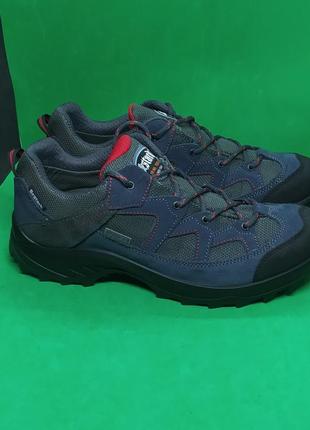 Трекінгові кросівки bestard на мембрані gore-tex оригінал.