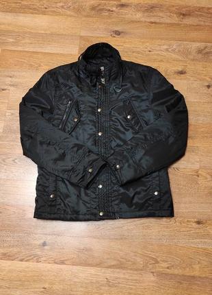 Мужская курточка с боковыми карманами