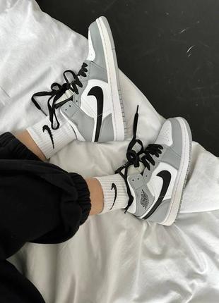 Кроссовки nike air jordan 1 retro white grey black4 фото