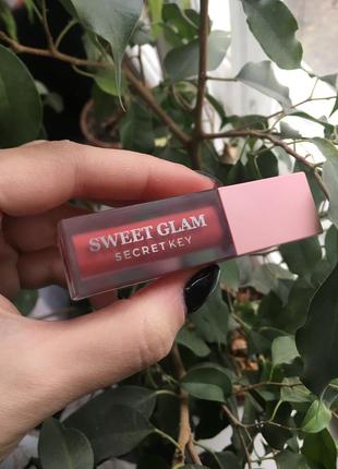 Тинт для губ secret key sweet glam velvet tint2 фото