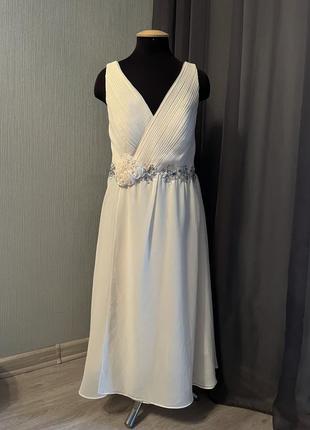 Белое молочное платье для свадьбы выпускного с декором sonrisa декольте мыды8 фото