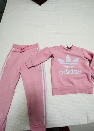 Спорт костюм adidas на девочку 5-6 лет1 фото