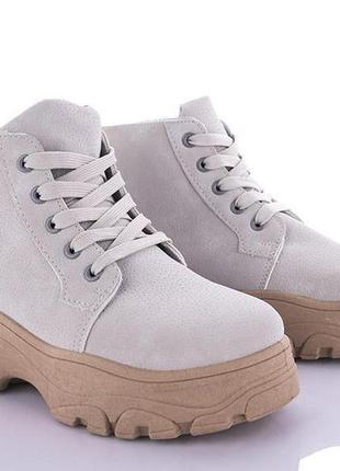 111260. жіночі сірі осінні черевики нубук