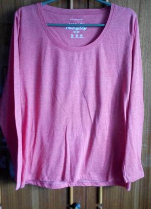 Футболка з довгим рукавом