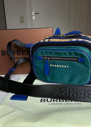 Женская сумка бананка burberry