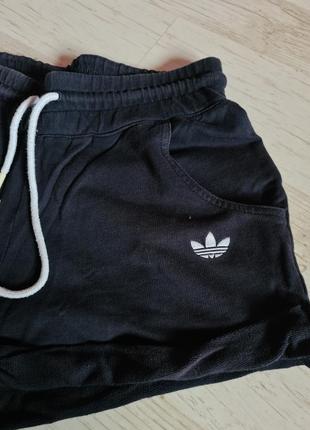 Короткие трикотажные шорты adidas2 фото