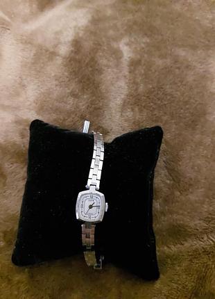 Годинник "заря" 17 камней