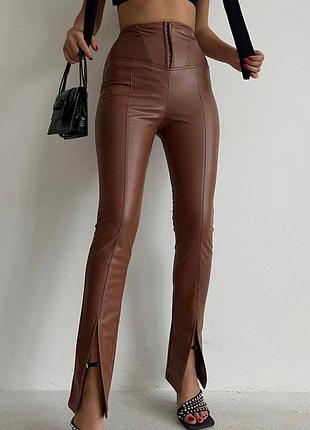 Брюки матовая эко кожа на велюре
