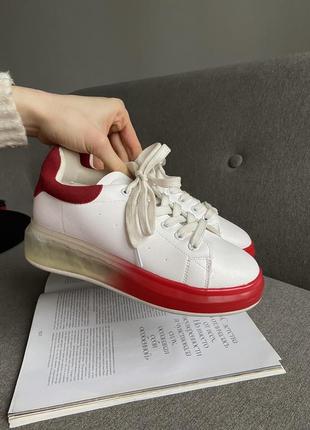 Жіночі білі кеди кросівки із яскравою підошвою1 фото