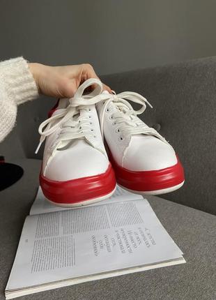 Жіночі білі кеди кросівки із яскравою підошвою10 фото