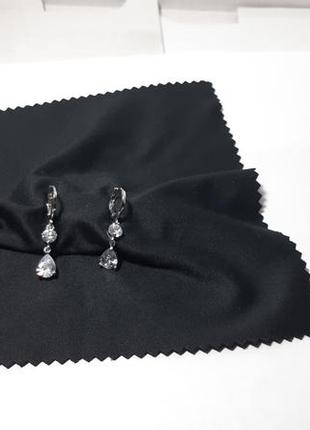 Серьги. фианиты. 18к платина