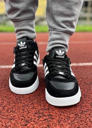 Шкіряні кросівки adidas7 фото