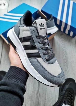 Чоловічі кросівки adidas 👟