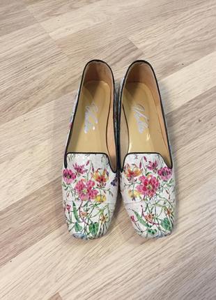 Туфли лоферы кожаные новые в цветочный принт 37 размер3 фото