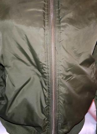 Укороченая демесенная женская курточка, 44-463 фото