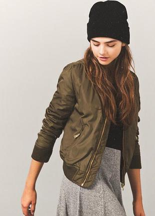 Бомбер bershka