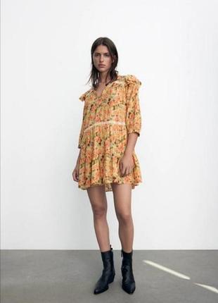 Короткое платье в цветочный принт zara