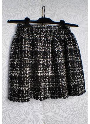 Короткая твидовая юбочка с поясом на талии3 фото