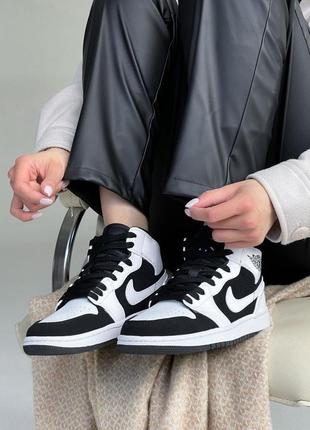 Женские кроссовки nike air jordan 1 mid white black 36-37-38-41