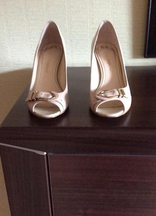 Кожанные босоножки