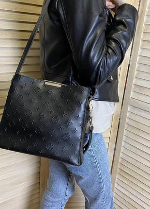 Качественная женская  сумочка на плечо с широким ремешком4 фото