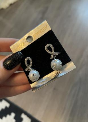 Серьги бижутерия