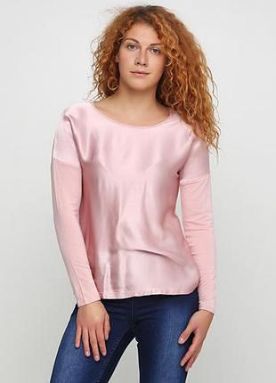 Атласна блузка ніжного кольору