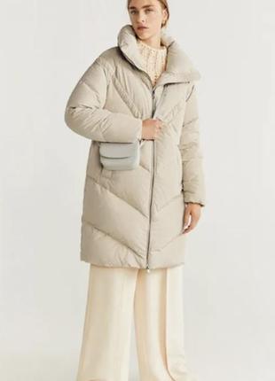 Пуховик mango бежевий