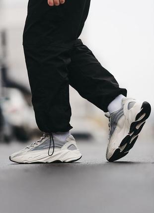 Кроссовки adidas yeezy boost 700 v2 white grey2 фото