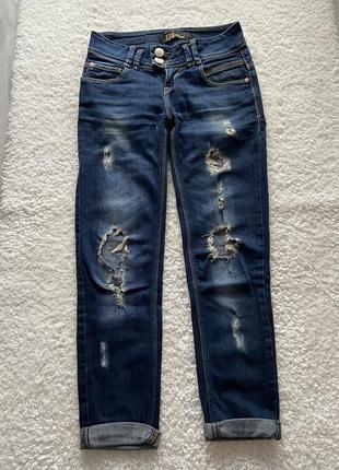 Джинсы