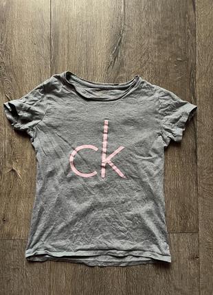 Футболка calvin klein
