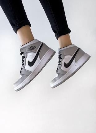 Мужские кроссовки nike air jordan 1 mid white grey black 40-41-43-44
