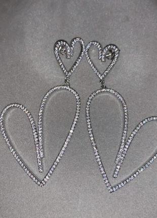 Серьги серёжки кольца  в форме сердца камнях гвоздики хит тренд в стиле 90 х и 2000х сердечко сердечки