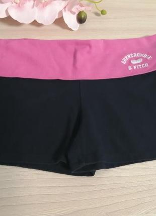 Шорти runs & fitch.