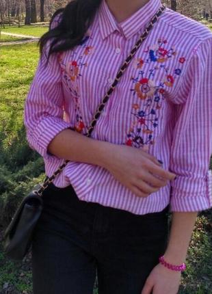 Рубашка с вышивкой