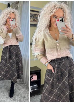 Чудова юбочка міді завжди доречно до будь якого образу