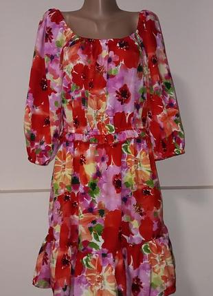 Яскрава сукня плаття платтячко 2
