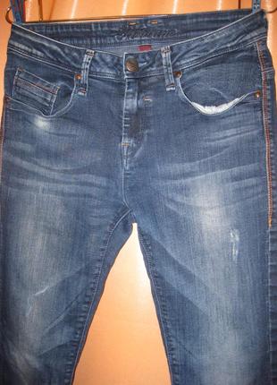 Классные джинсы штаны  брюки темно-синие с потертостями км1473, тянутся6 фото