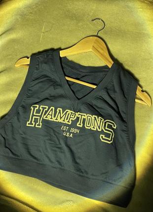 Кроп-топ с жилетом в американском стиле