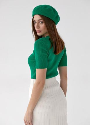 Базовая женская футболка в рубчик зеленая3 фото