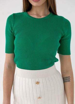 Базовая женская футболка в рубчик зеленая5 фото