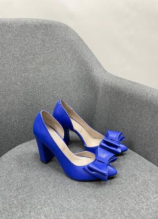 Женские шикареи туфли лодочки на каблуке 9см из натуральной кожи ярко-синего цвета( электрик)1 фото