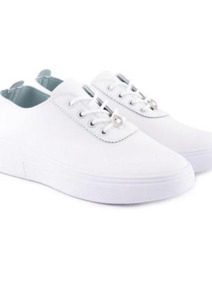 Стильные белые кроссовки кеды мокасины мягкие туфли на шнурках модные3 фото